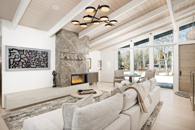 Photo - 1112 Waters Ave