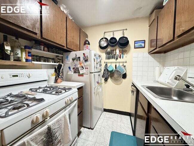 Photo - 140 Kenrick St Unit 27