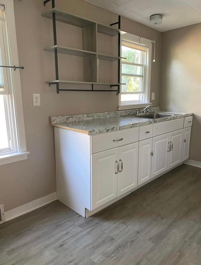 Photo - 31 Savona St