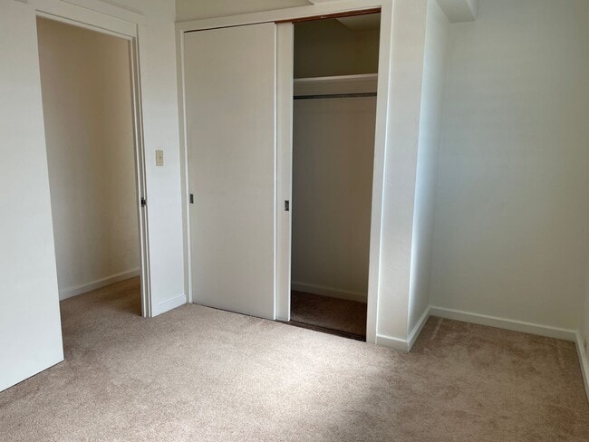 Photo - Makiki - Thurston Ave - 1 Bdrm/1 Bath - $1... Unit E