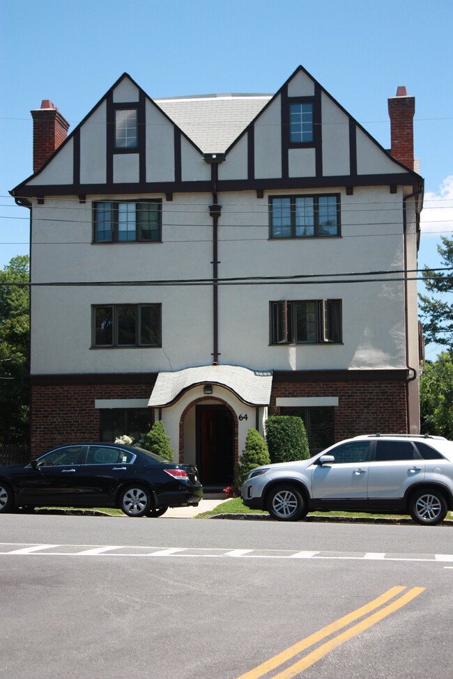 64 Parkway Rd - 64 Parkway Rd Apartments Unit 2B