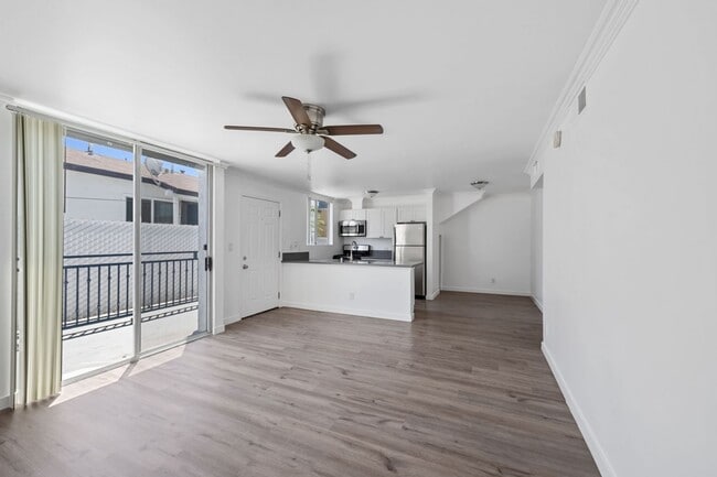 Photo - Spacious 2-Bed / 2-Bath Apartment in Prime Hollywood Location Unit Barton - #203