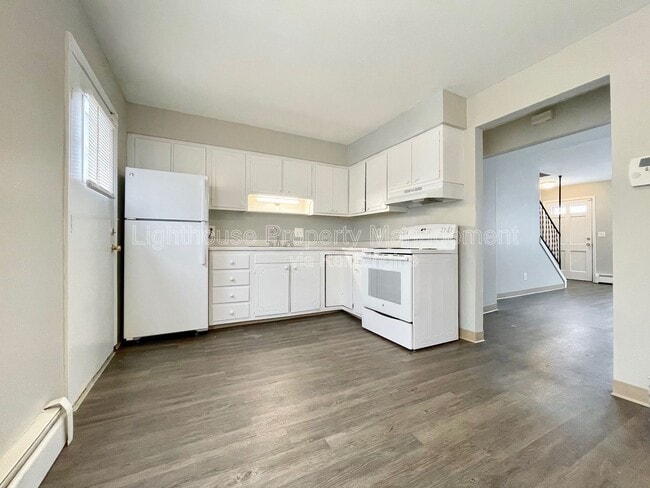 Photo - 2855 Taft Ave SW Unit 5