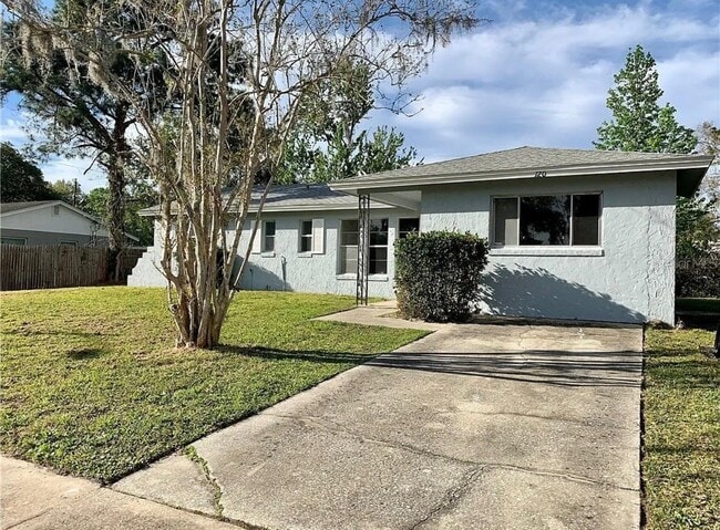 Photo - 120 Continental Blvd