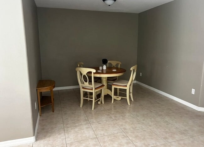 Photo - 3848 Shaftbury Pl