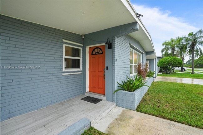 Photo - 44 NW 19th St
