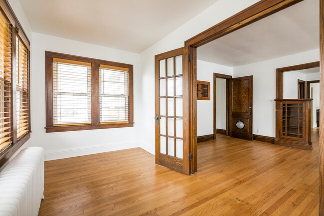 Photo - 1319 Dayton Ave Unit Upper
