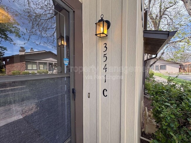 Photo - 3541 S Kittredge St