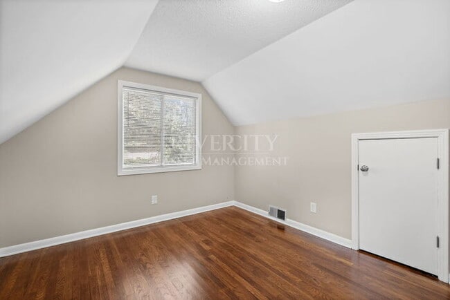 Photo - Beautiful 2 Story Home, Section 8 Welcomed !!!!!!
