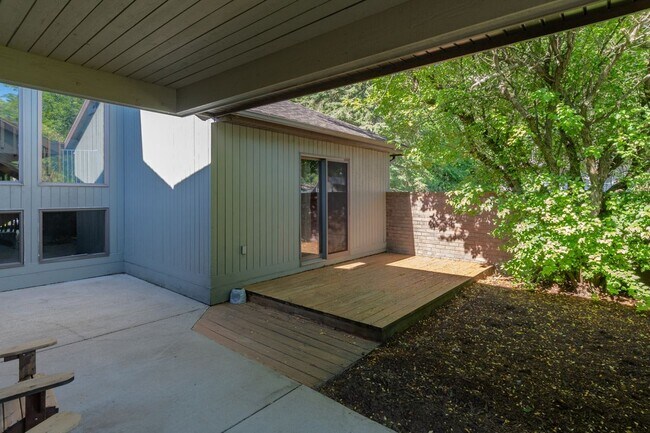 Photo - 381 Timber Dr