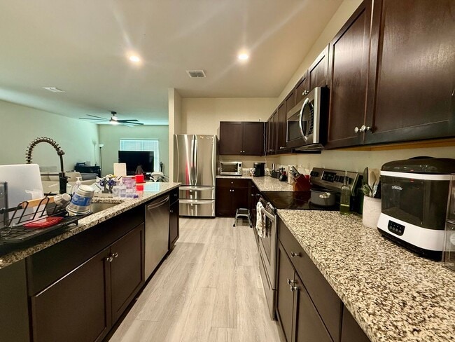 Photo - Beautiful 3 bedroom single story home in St Hedwig