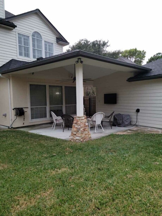 Photo - 22010 Castlewind Ct