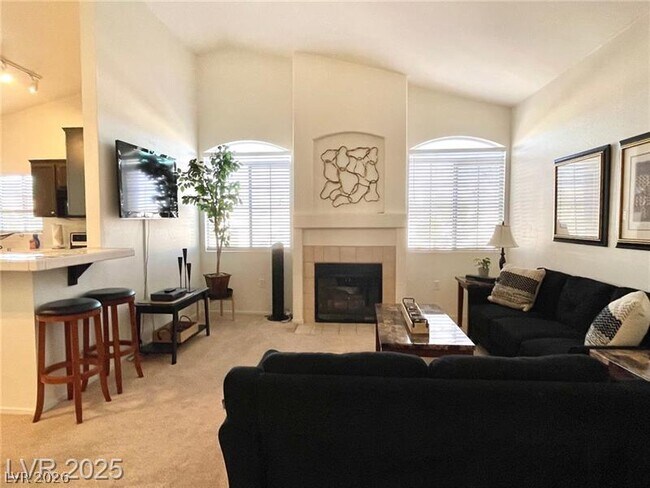 1830 N Buffalo Dr Unit 2094