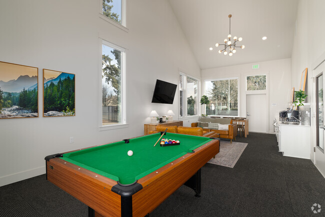 Clubhouse Lounge - Fir Grove Townhomes