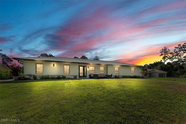 Building Photo - 1440 8th St NE