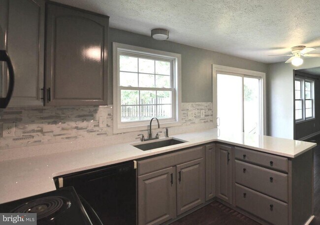 Photo - 17312 Amity Dr