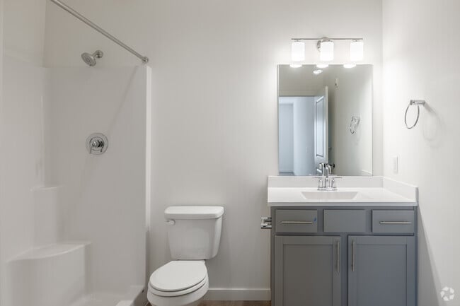 2BR, 2BA - 1,251SF - Primary Bathroom - Fairway Flats Apartments