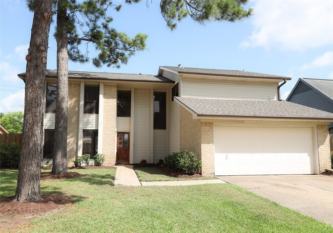 Building Photo - 10819 Sagerock Dr