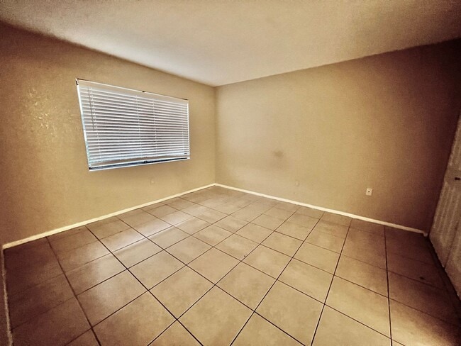 Photo - One Bed One bath unit in Garden Walk