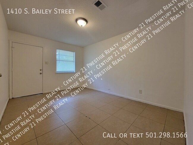 Photo - 1410 S Bailey St