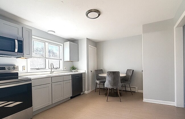 Cocina reformada y decorada - Spencer Heights