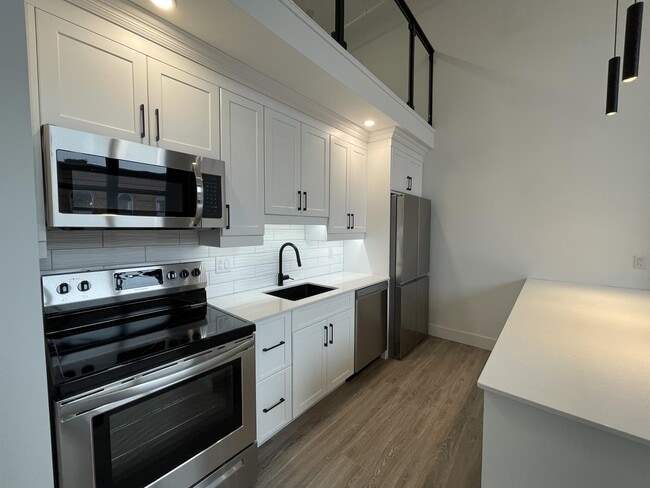 Photo - 57 Canterbury St Unit 402