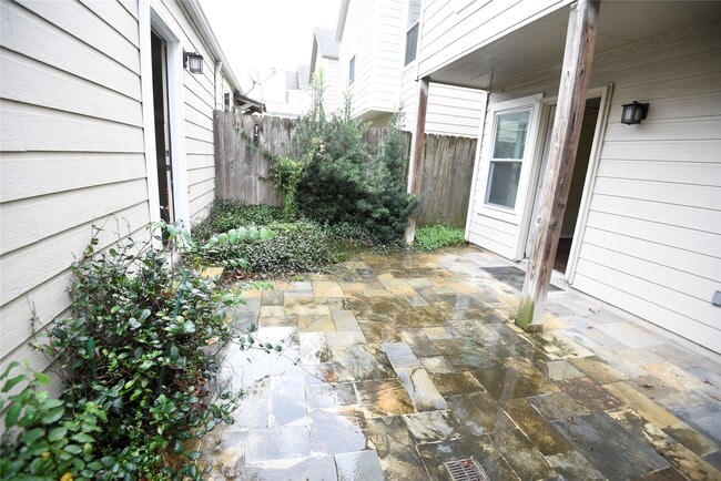 Photo - 1008 Andrews St