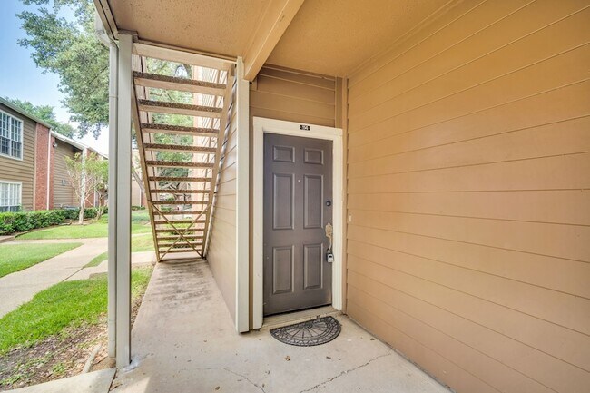 Photo - 3607L W Northgate Dr Unit 114