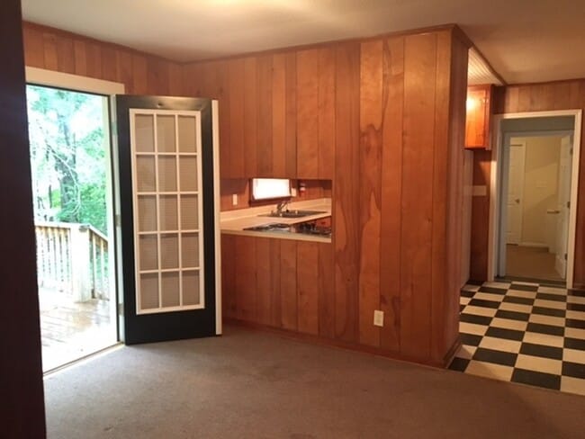 Photo - Cozy 4- bedroom house!