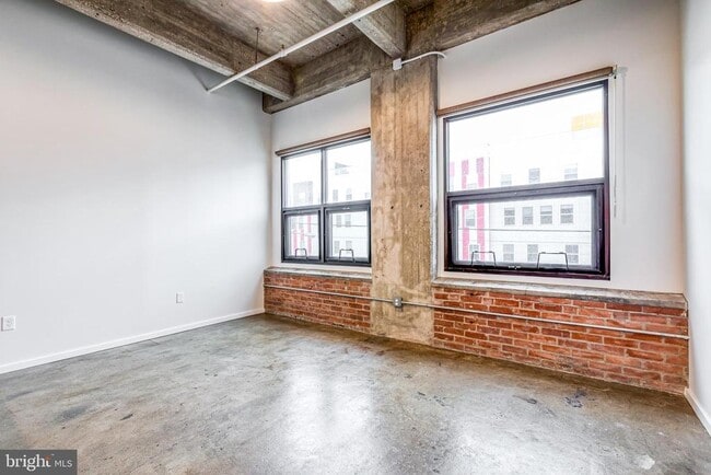 Photo - 4800 Brown St Unit 308