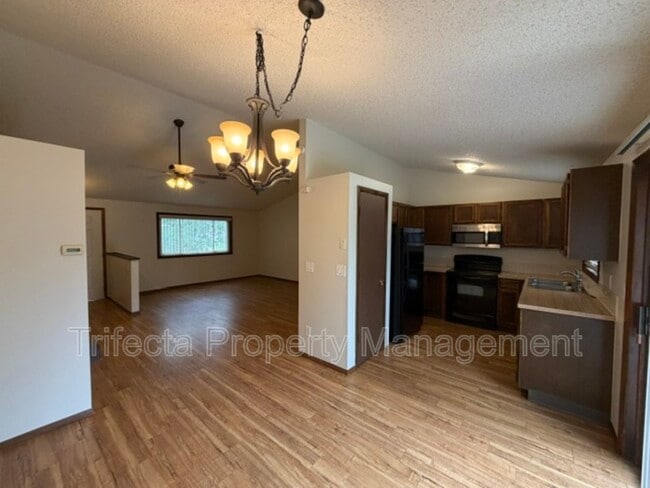 Photo - 2718 Garden Dr