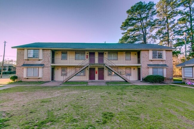 Building Photo - 2401 Brookridge Dr Unit 04 Rental