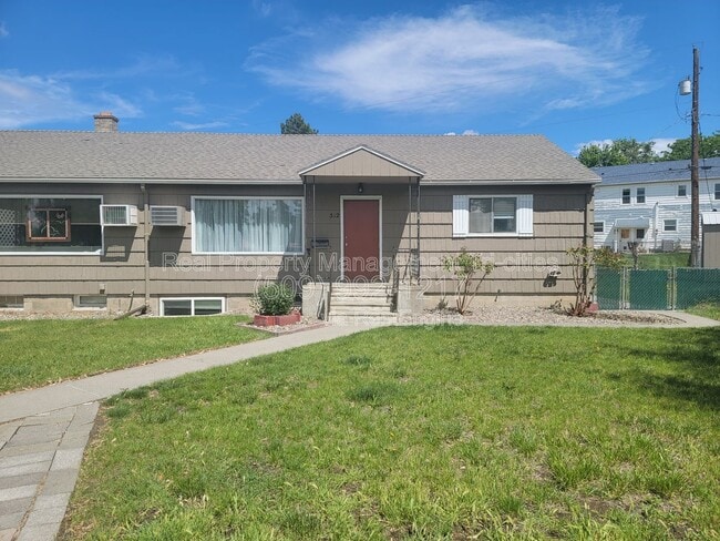 Building Photo - 312 Goethals Dr