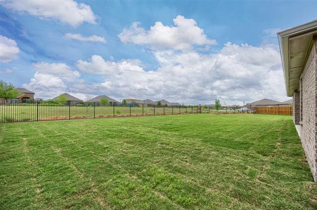 Photo - 319 Colony Way