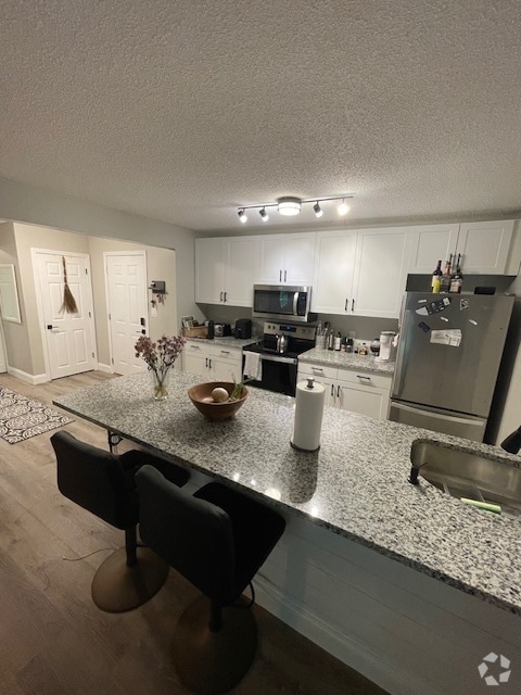 Building Photo - 120 Fisherville Rd Unit 150 Rental