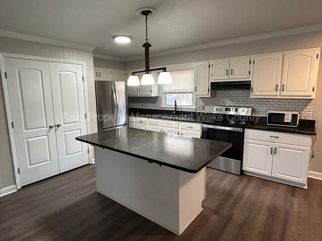 Photo - 606 Infinity Rd