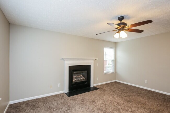 Photo - 919 Bramble Way