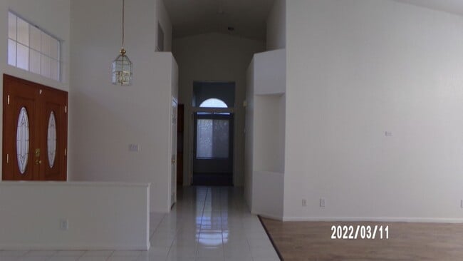 252 Paseo Del Lago Cir