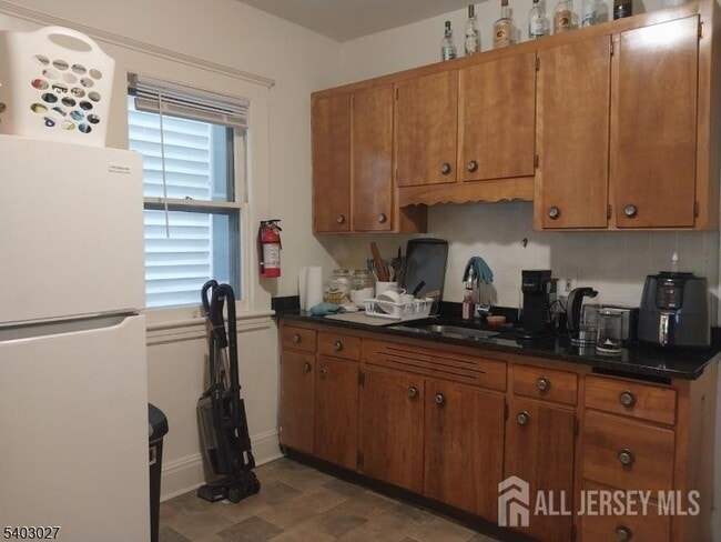 Photo - 97 Easton Ave