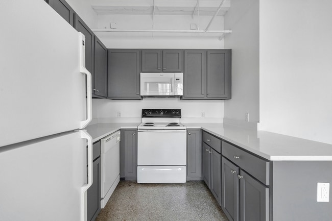 1101Elder(Unit402)-10.jpg