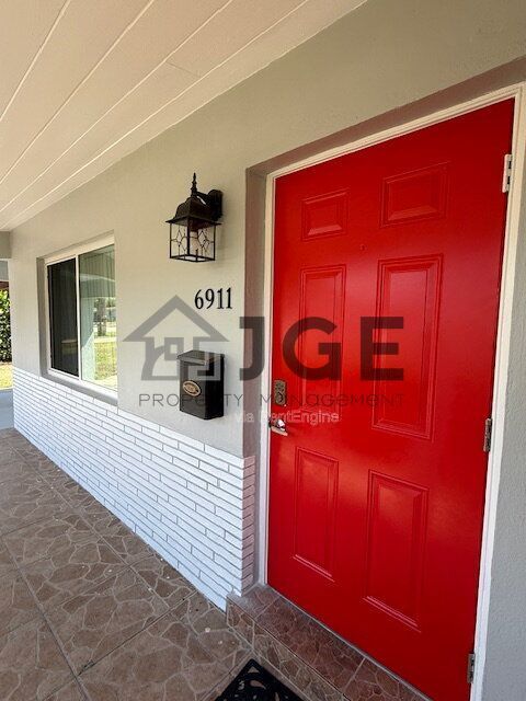Photo - 6911 SW 12th St