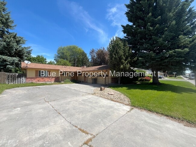 Photo - 1820 Avalon St House