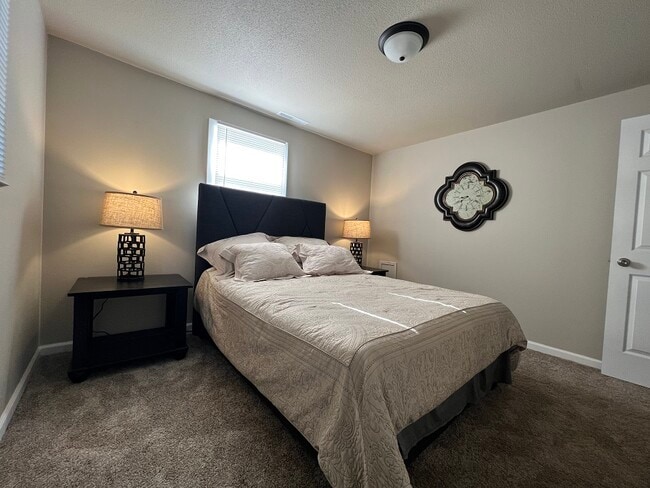 Photo - 2601 Cameron Dr