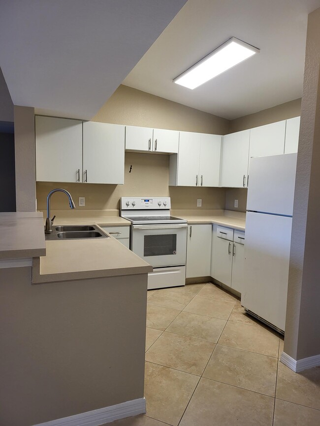 Photo - 8288 Key Royal Ln