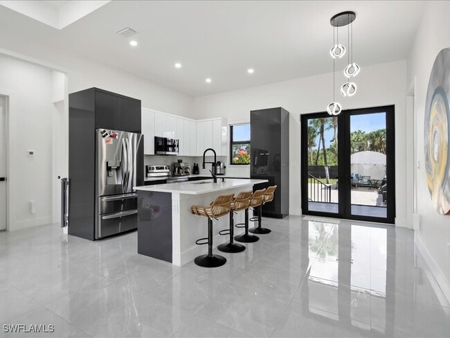 Photo - 3363 16th Ave SE