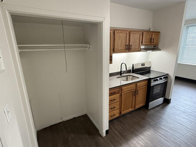 Photo - 123 Iowa Ave Unit 5