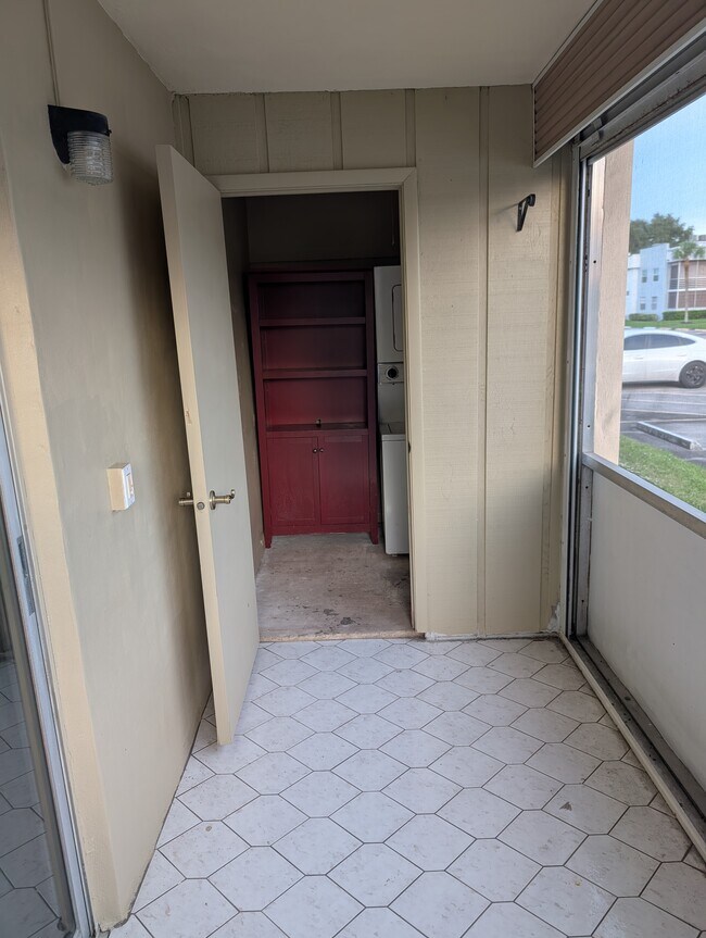 Photo - 839 Normandy R Unidad 839 R