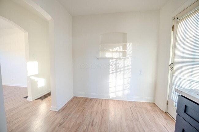 Photo - 657 E Moler St