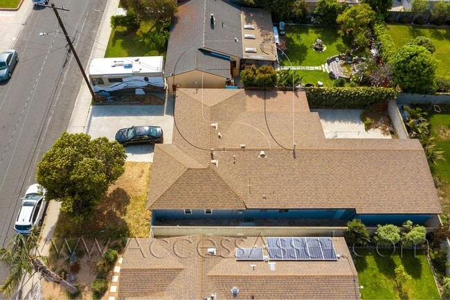 Photo - Spacious 3-Bedroom Torrance Home with Private Yard & Modern Interior