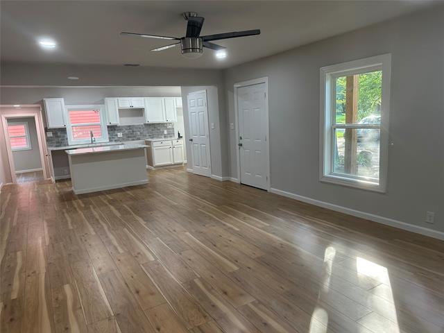 Photo - 1008 Commerce Dr